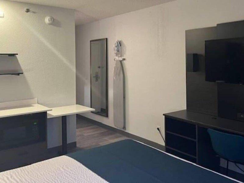 FBC6BF2E415D8C12CF9D2971C6AA6D84