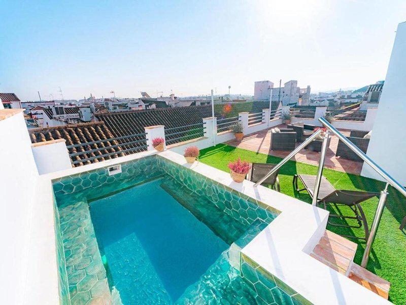 54E4F7AEAA3146F8EC6DF509516FC758