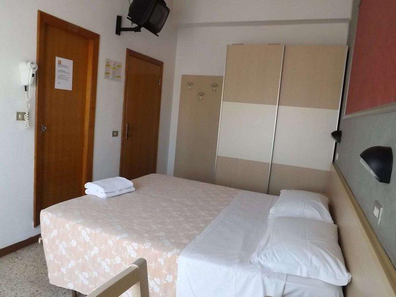 37468B23F8ABB889748A19E48B8199FC