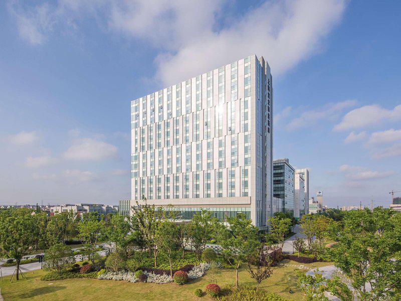 EAEEB0C4374305A4F3B9E53848C72FB0