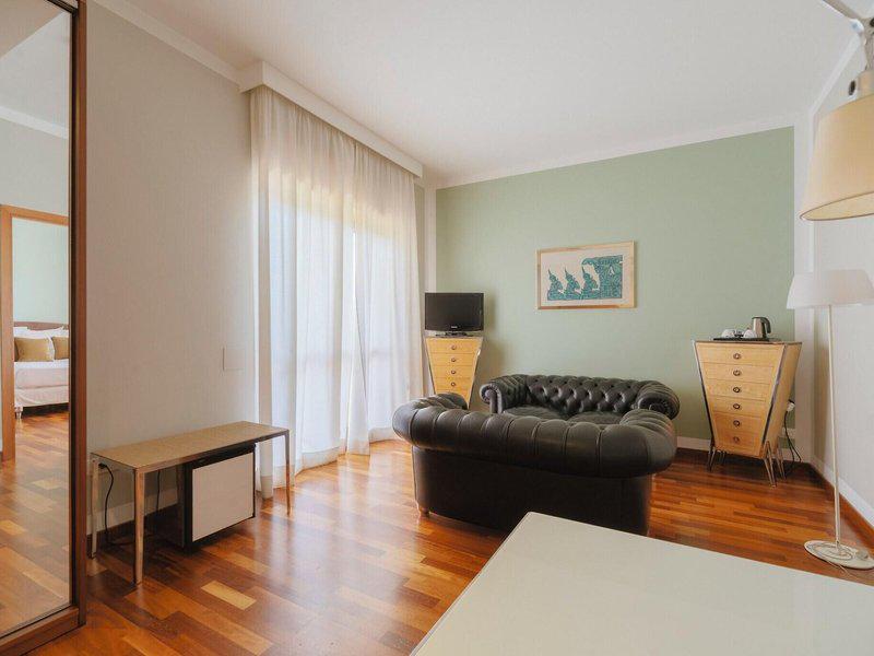 C70228227CC5E3557A7BD4A02FA9CA47