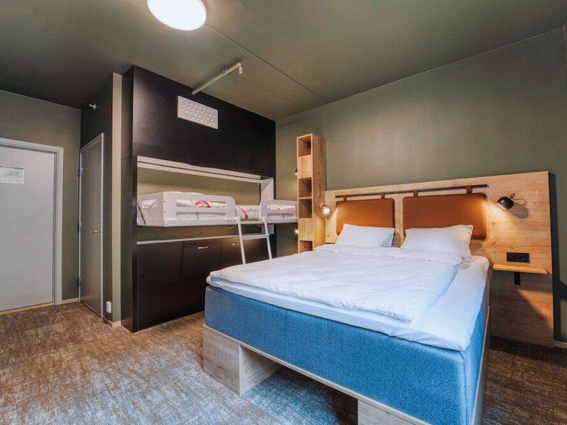 BF9B351E591E90B71112DE6AA88448AD