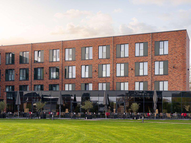 13AC3A65C1442E2C6475F54A84A38B5F