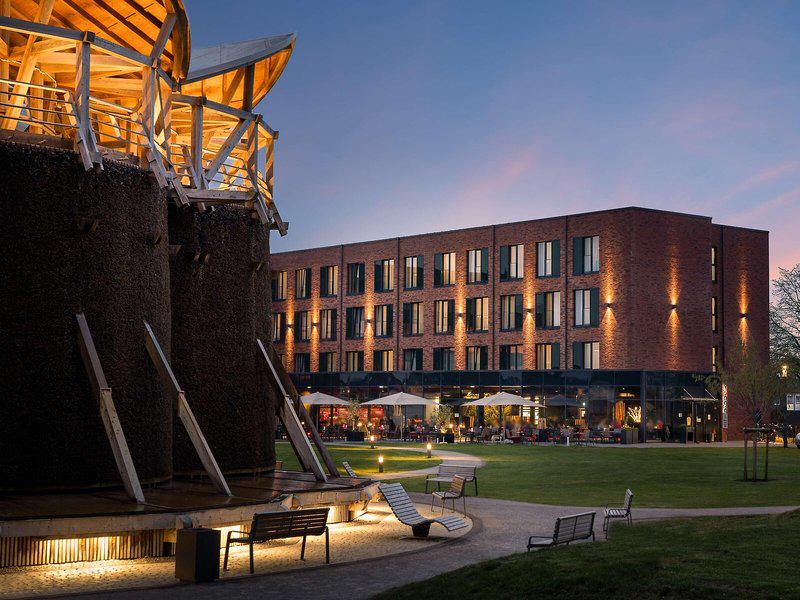 A4FE6E73122AE1DE6E39578141CB0C96