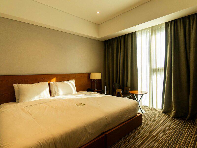 Incheon Airport Global Hotel & Suites