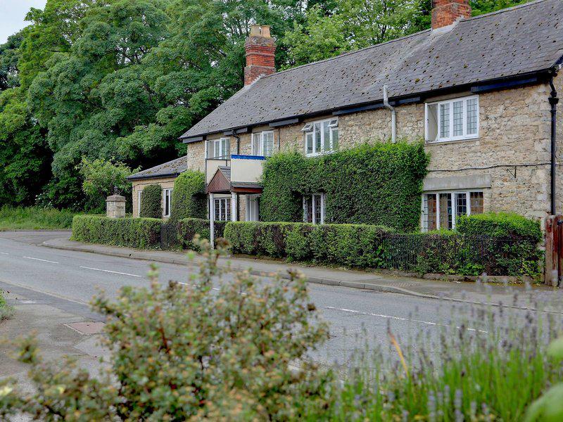 B84B11FF2260E1B70A59C0EA2751D2CD