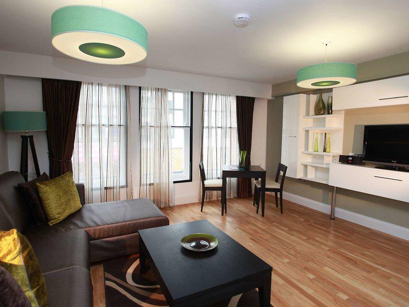 865E7A519AAB5DDF18C6ABF723271533