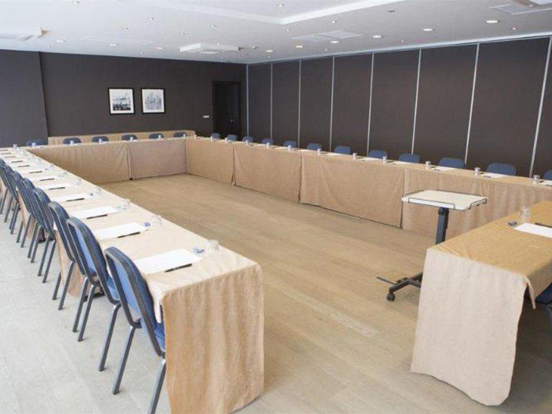 4C115328E1AC70FC3180AC399F164519