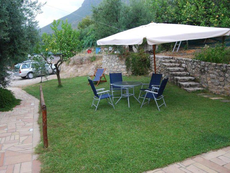 9A892593B9CC7B36C97B78CC4F70999A