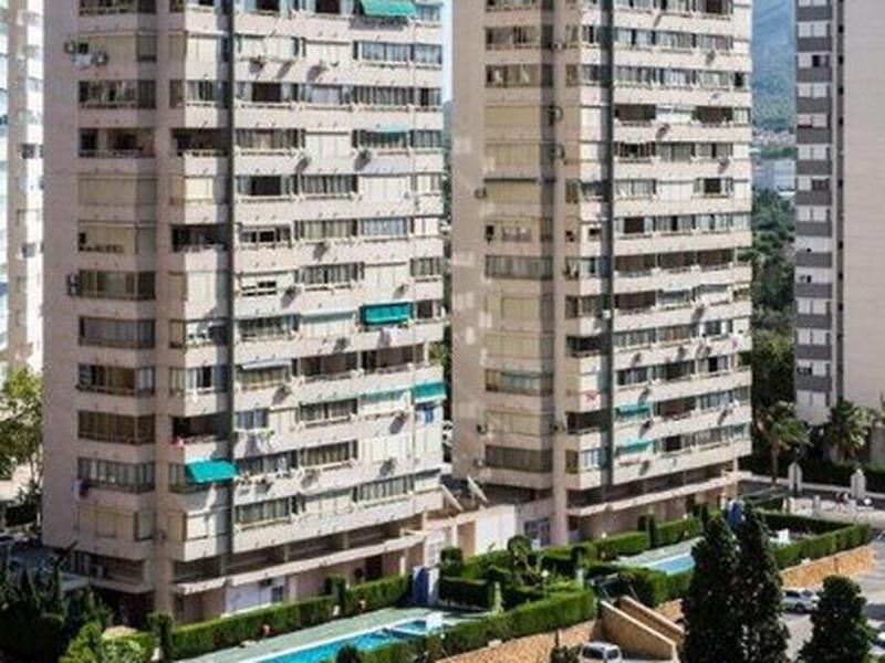 EABA734B2EBFCABDB5F8303D0CC09D43