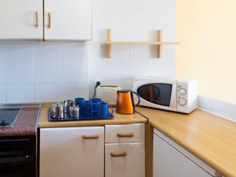 D27FD1E8D2F4FF89F5FC54C7253DB975