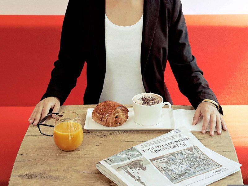 E8259C2AB43117AC50231E4FFD8A1A4F