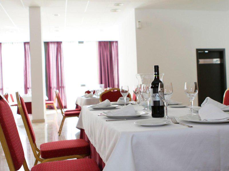 B796D3BEA3A7EF8A29A8F2FCFCFC1A0A