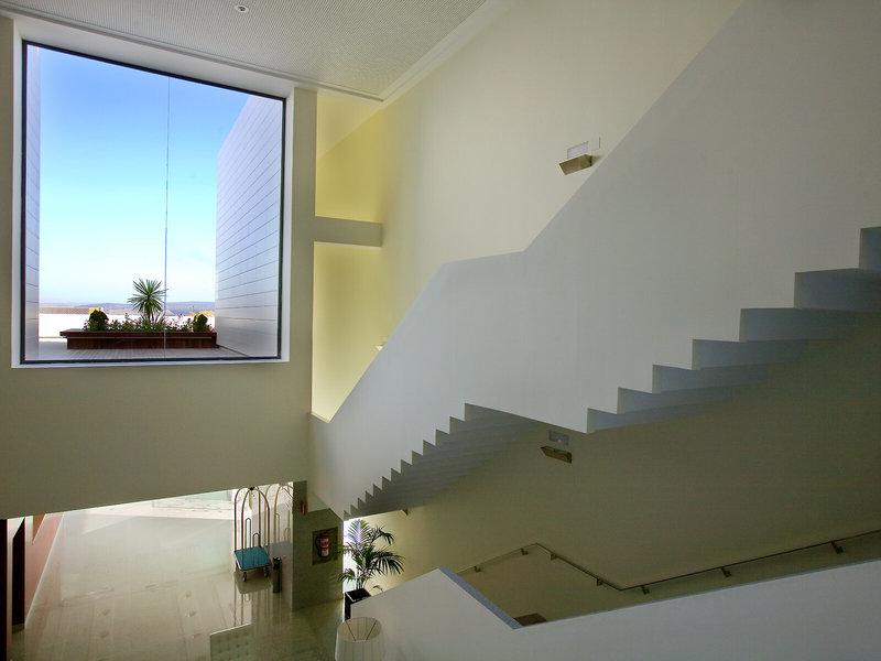 CEB438916CEDBCF06E423A7300BDCB84