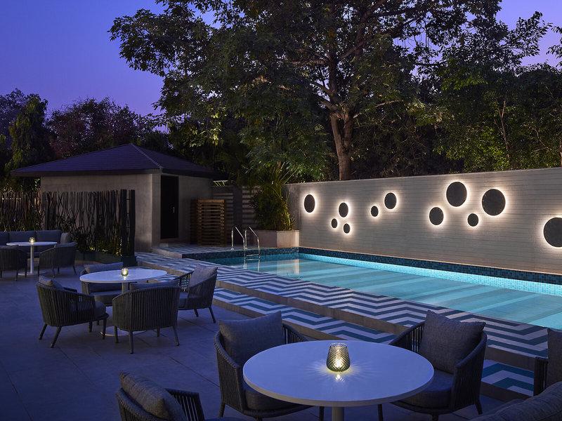 FF6552A5A7E812711DE38E8C29BCBA40