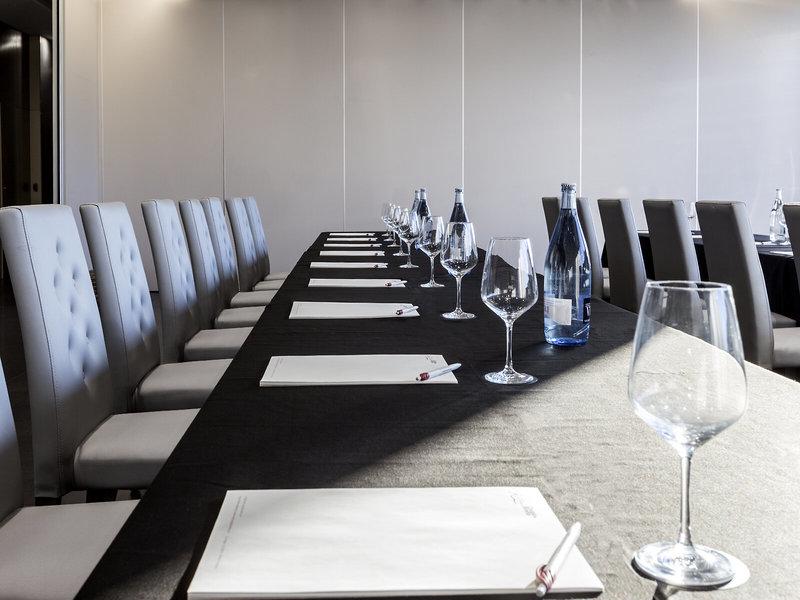 B933660BFA14D85B6C559B12758FF3A1