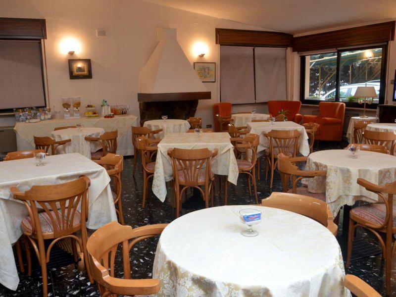 CF4C6A9B724E22CC41E91E4F8540F421