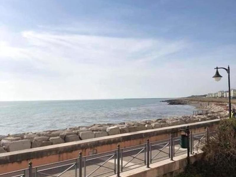 BC706CDB47B2E4D23BD3A6659C8D228F