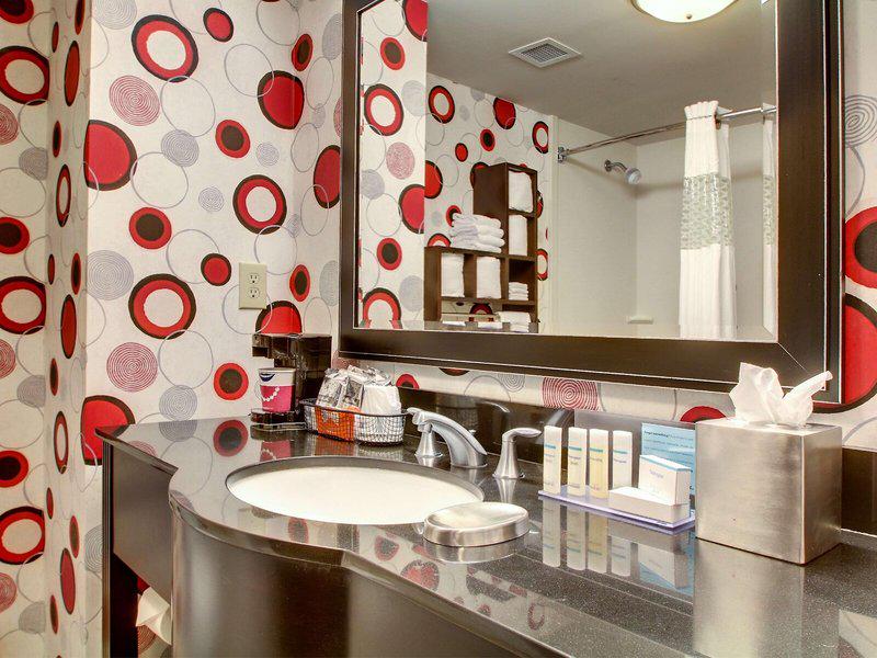 455FD69A2C4BA7C32F8E37835D5C594D