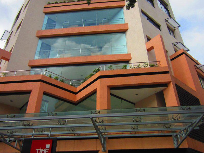 FDE227D766799AA833D067F6A0DEBEA9