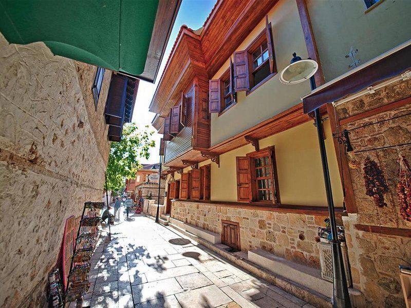 5DAB84AF4442691E0549D463AD96528B