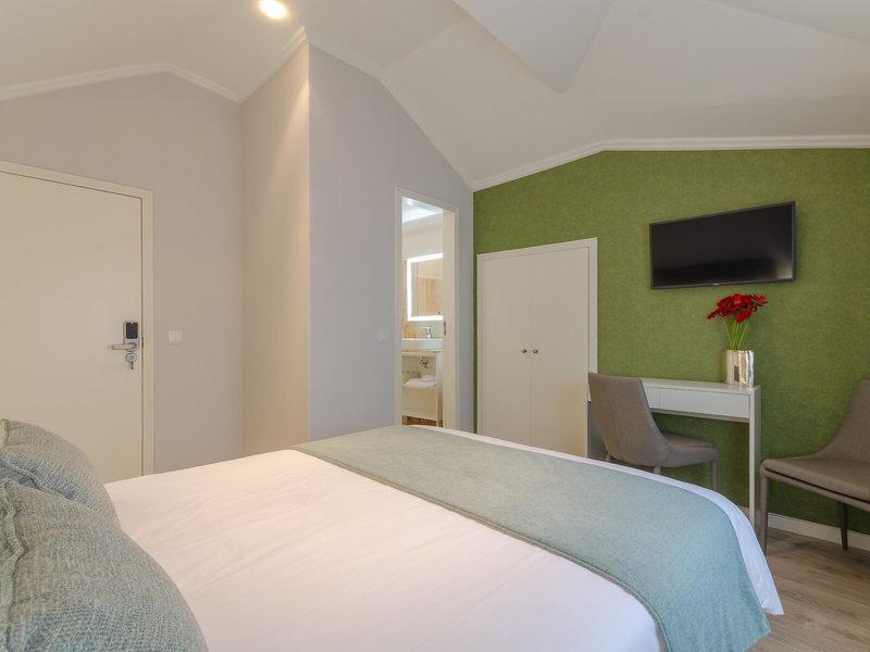 F16EEEF2F14EB59A13BCB3DF331DF815