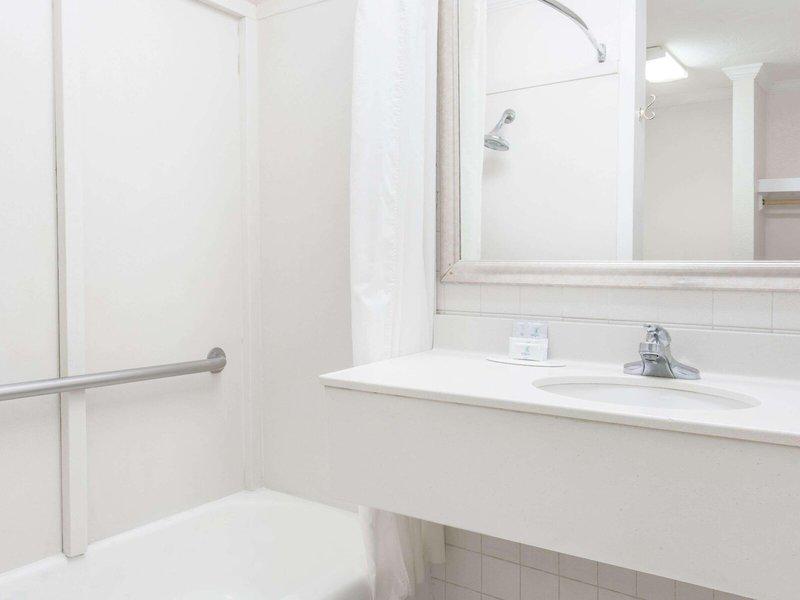 E843CBF436B384E12BAA87F30BED059E