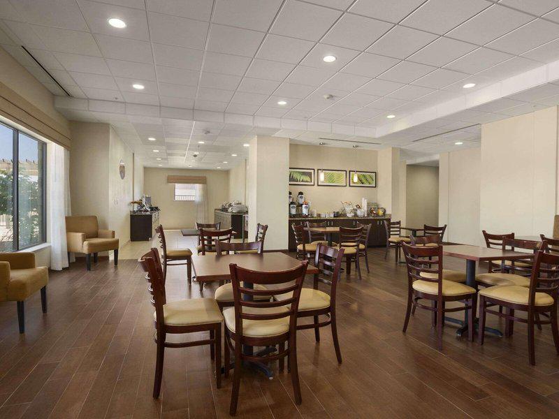 1D24B0A9F2A02ABDEA1A8FA7AD588E90