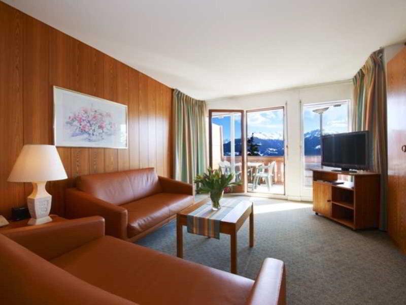 4FBF2BE81E9D547DB8FA6F14C6FD2DB4