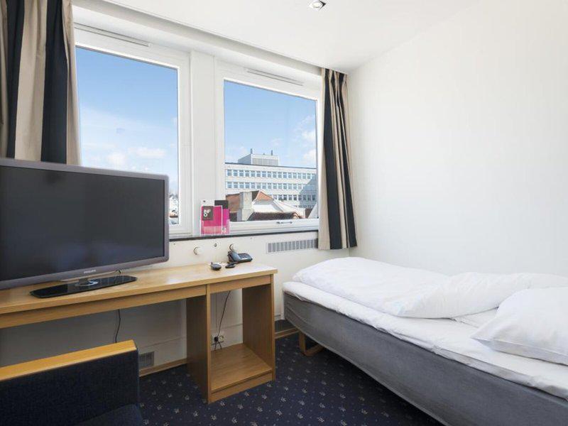 500E21FF913561B2F68190DA535C99F9