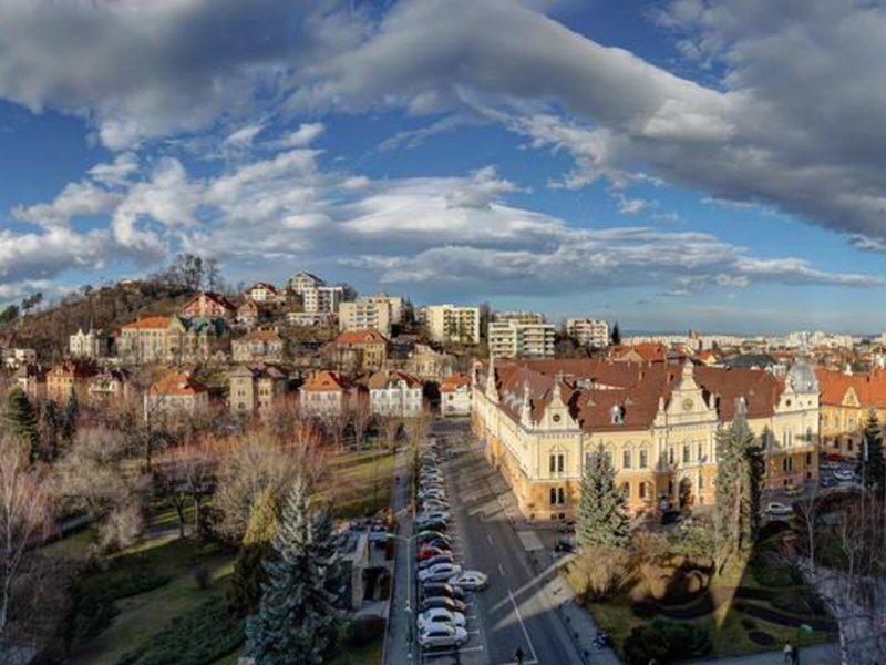 76A5E53490DDF529839F59EB627903B0