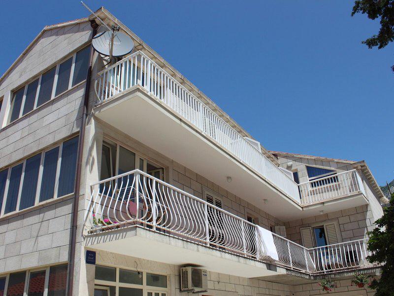 605A561D7FD8EAF742286DC30CC601AF