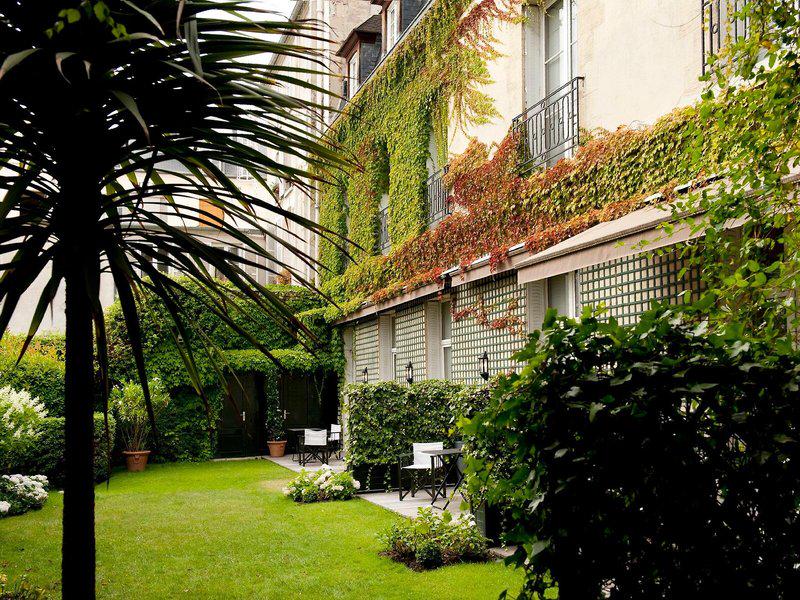 6B0E59AA23DA46B842F2F1F48D1B984F