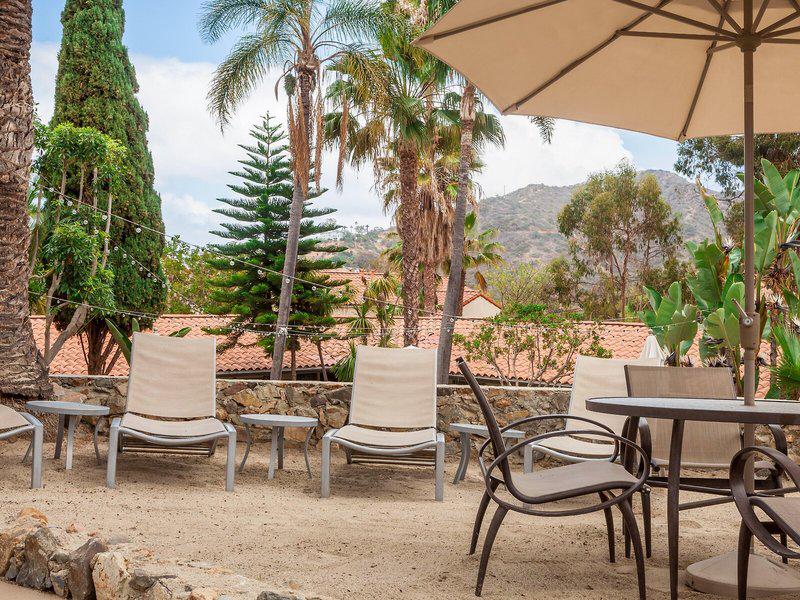 FCBBCF92066501D79037654D9DEF47C7