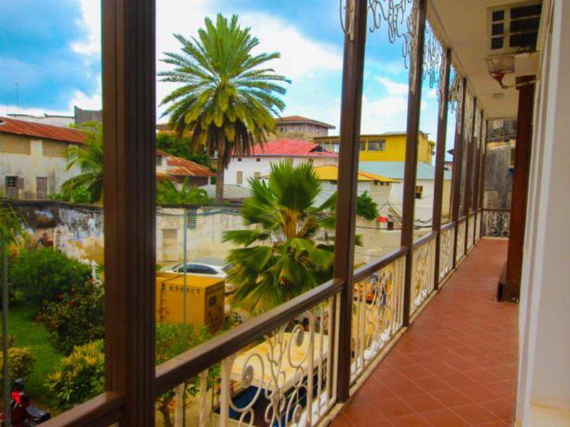 8DDA4DD6BD8B052B9CA52185A4C0BAD1