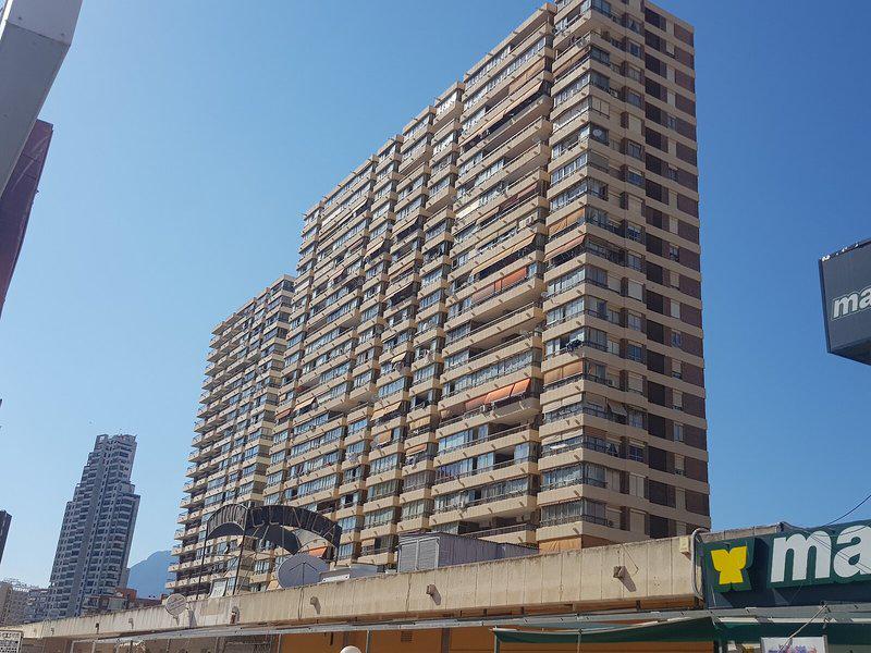 ECC88F343717D8A09D891BB88983884D