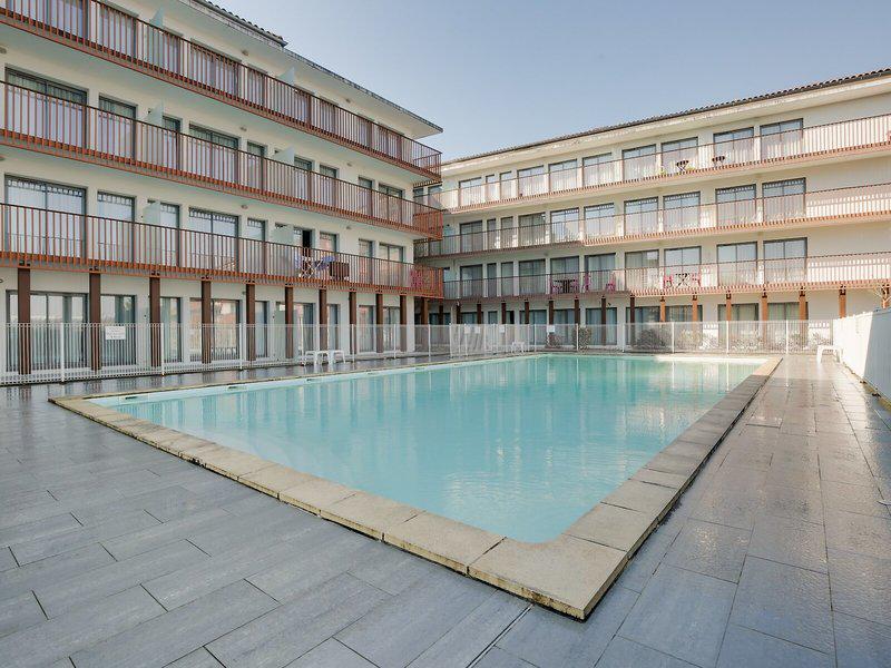 825899C821E9A1DFEB723E2F7322B6D9