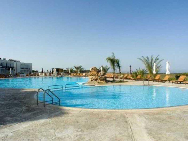 7F9480E6B9C142FBCE9D409BA1E48157