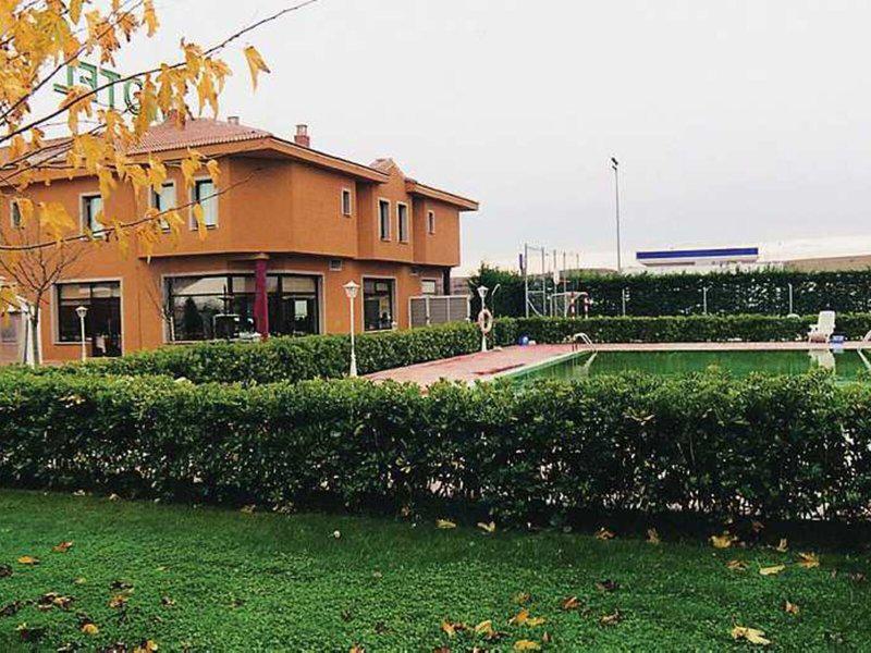 9DE1BA35399552A3587D8C48E592272B