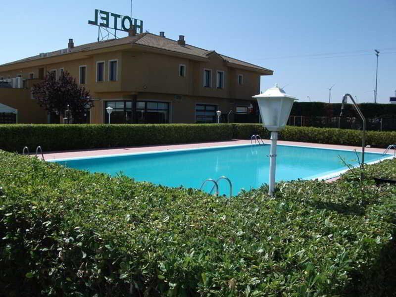 1480012705E5CF4C76CDA4FAA2BAA7B5