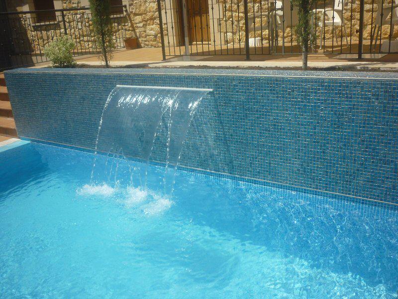 3532A07803081285682A7EBF6A4A21DD