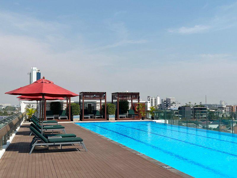 7F230EE3234FA5780AE8AA18440F42C2