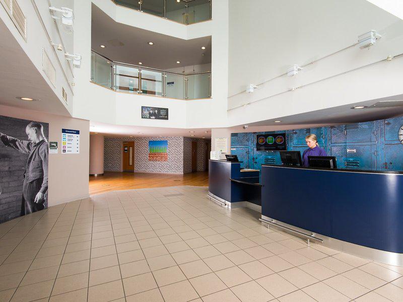 8B21B1FFD5FAC83DBA29417D2B7C01A9