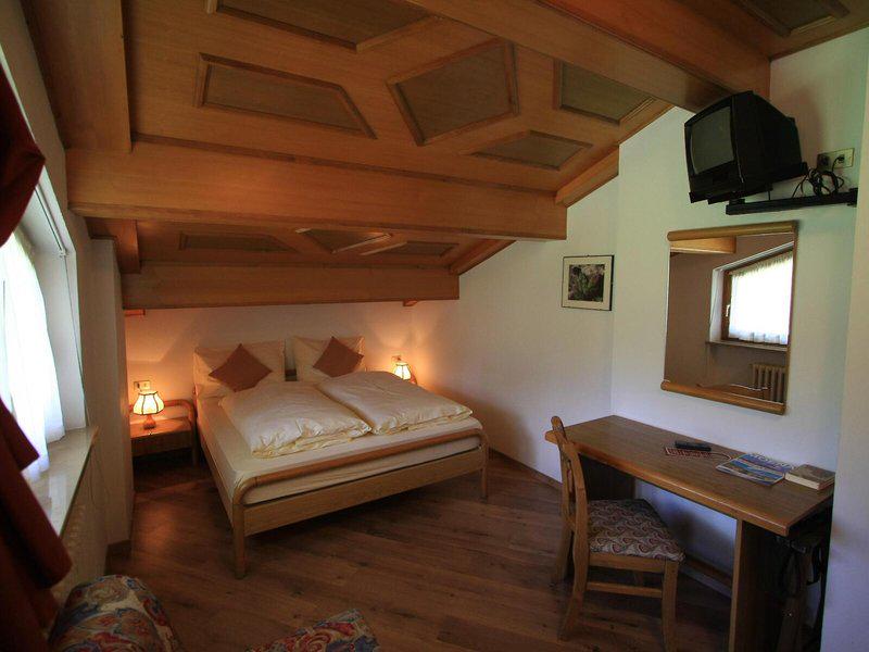 497642264C1E1144CB9A84AFD4F9327D