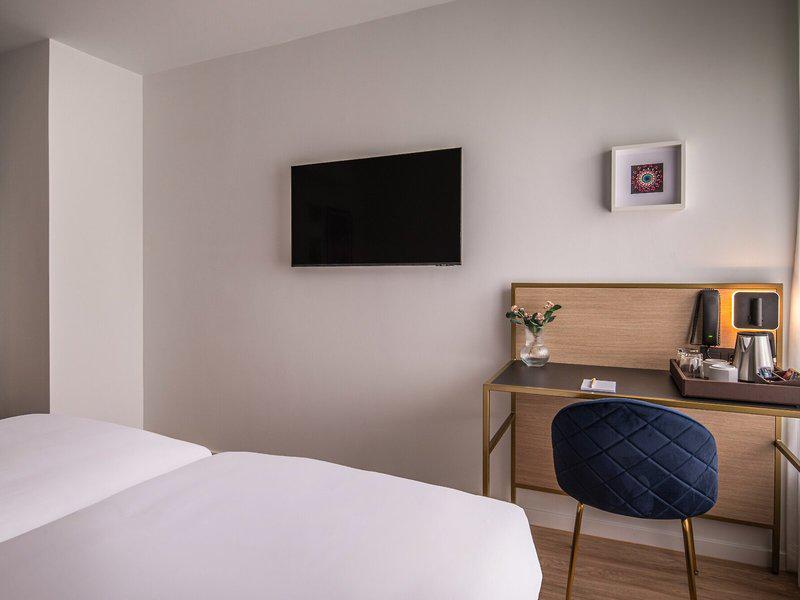 EDF4D2D9AA4112B51A472552AB6E95B3