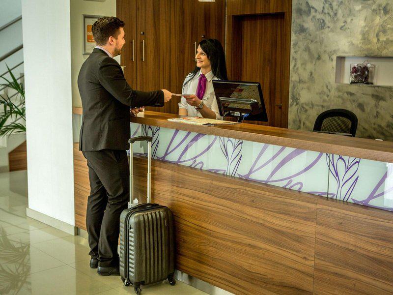 249288423ABA29B201BC173CFA3C425C