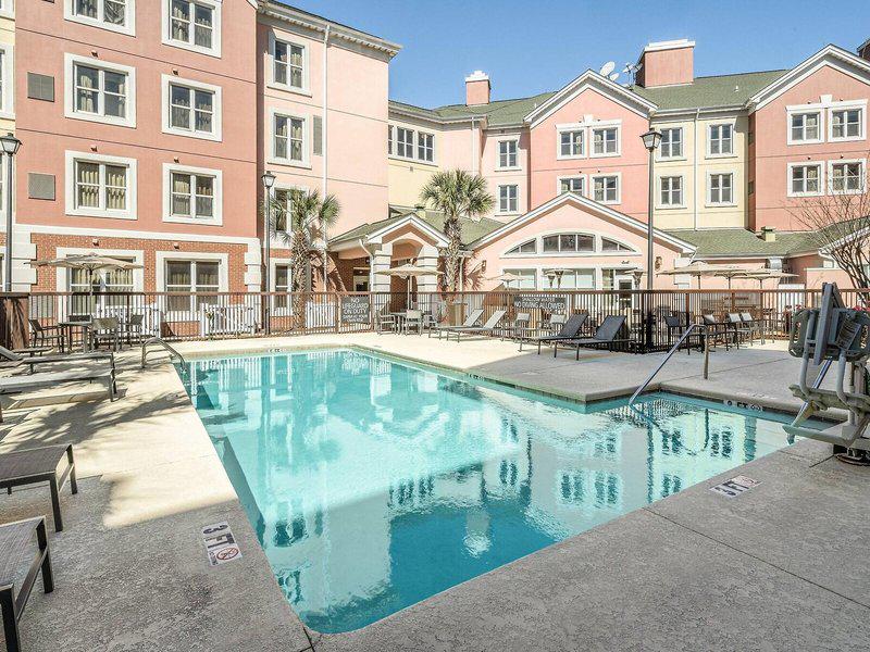 1281B29C8AA9958D3162D977ABA2FB75