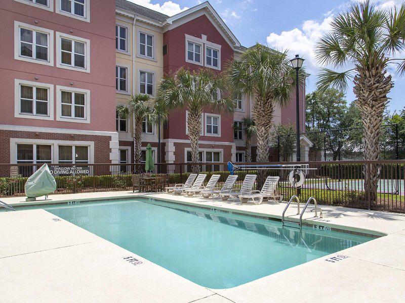 04128E0AA048A9649F1ED75849D02403