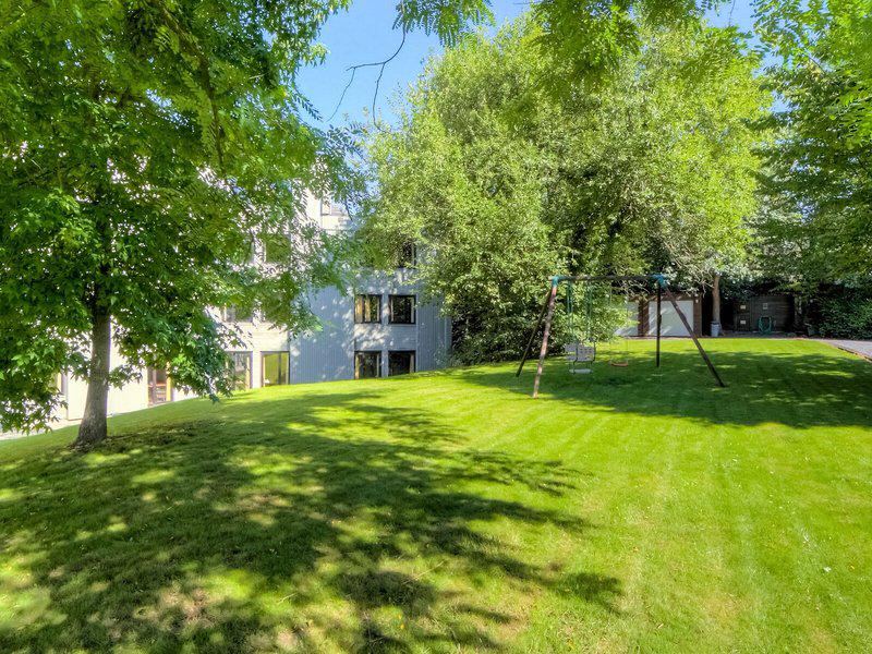 8AC247939B4618B8048B94925453F6AC