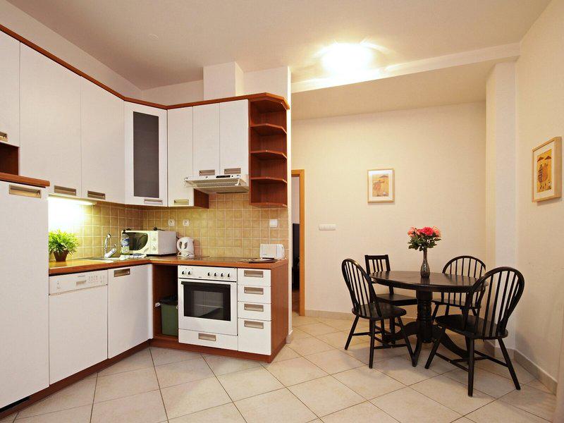 7EC5CD28B215EC54F021BF6DBEA0FBFB